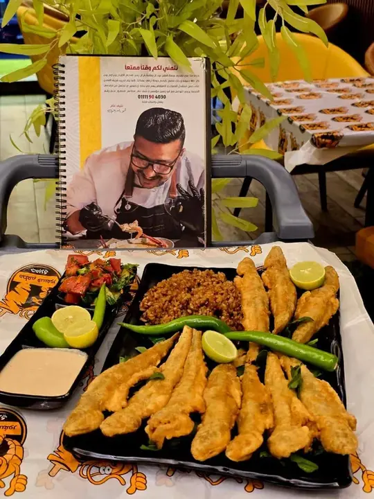 وجبة نص سمك مكرونة مقلي